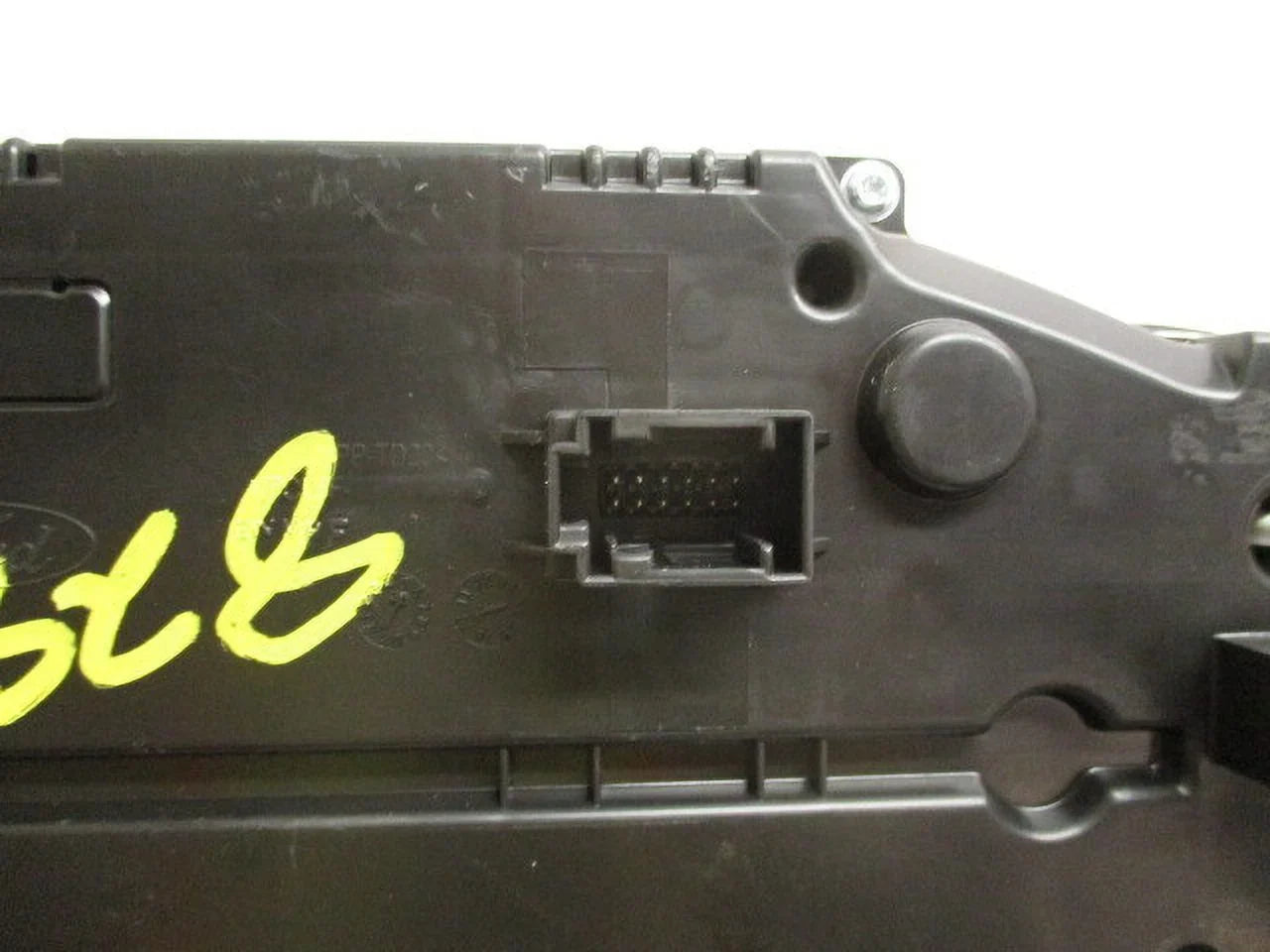 Pre-Owned 2018 Ford Escape Sizepeedometer Sizepeedo Cluster MPH 35K OEM LKQ (Good)