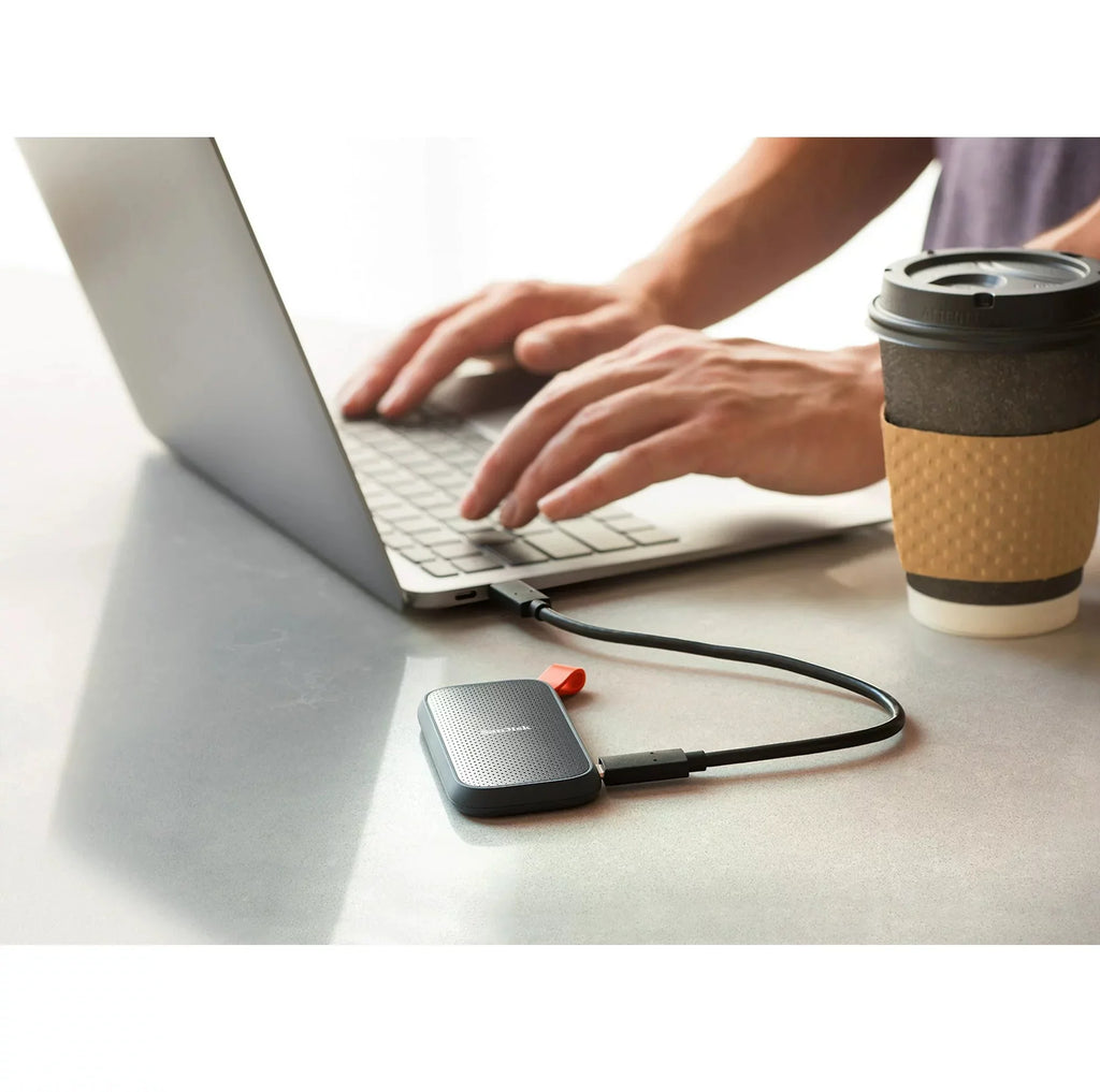 SizeanDisk 2TB Portable External SizeSizeD - up to 680MB/s, USizeB-C, USizeB 3.2 Gen 2 - SizeDSizeSizeDE29-2T00-AW25